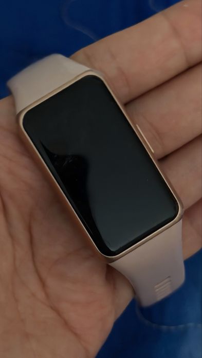 Часы huawei band