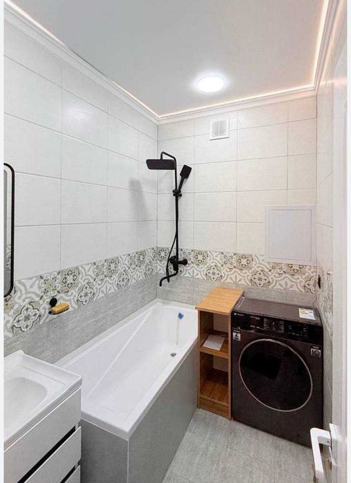 ПРОДАЕТСЯ КВАРТИРА! 3х комнатная, 72 в.м,Себзар, метро Гафур Гулям.США