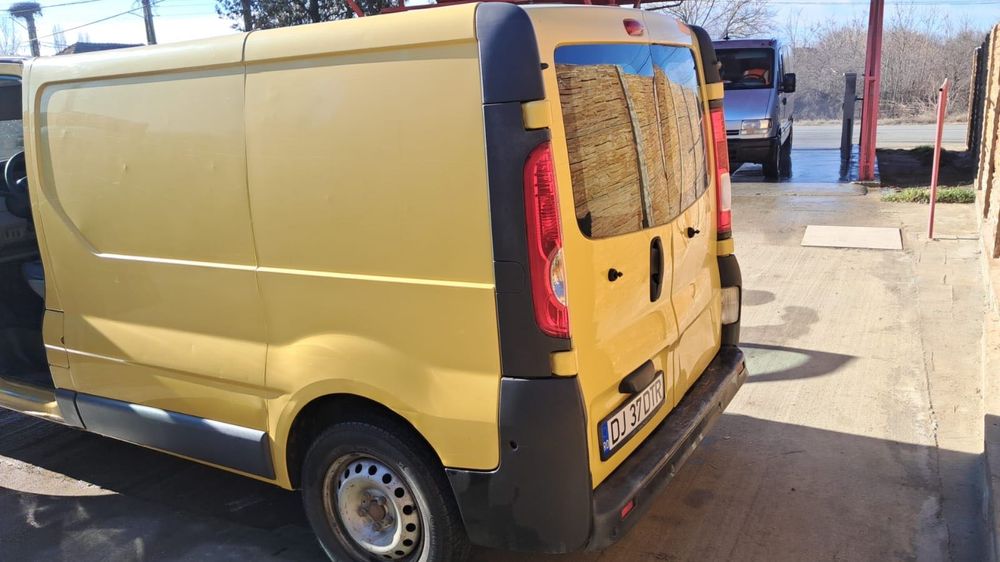 Renault trafic 2.0 d