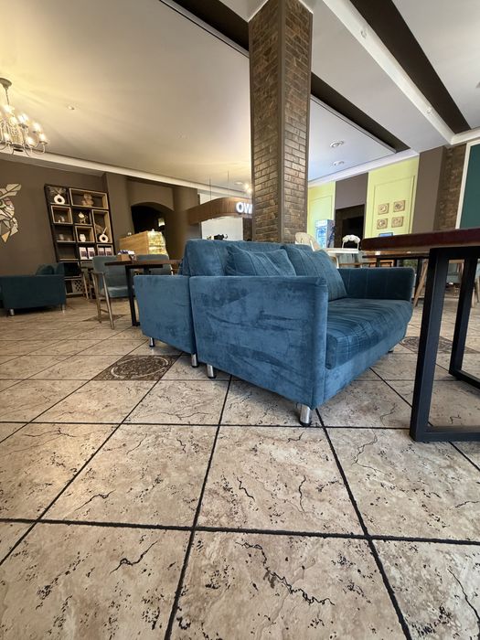 Диванчики в количестве 6 шт по  1,5 м