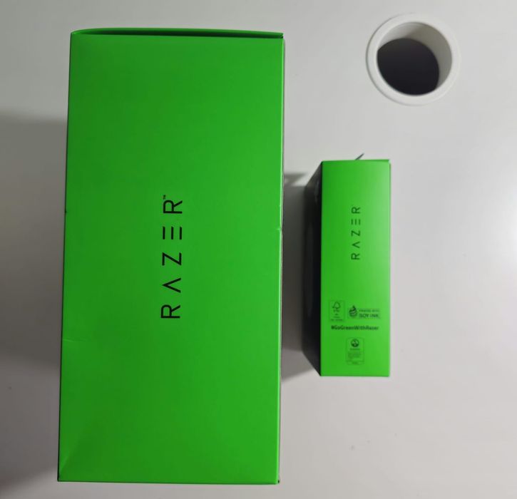 Pachet Gaming Razer Mouse Basilisk V3 Chroma RGB + Casti BlackShark V2