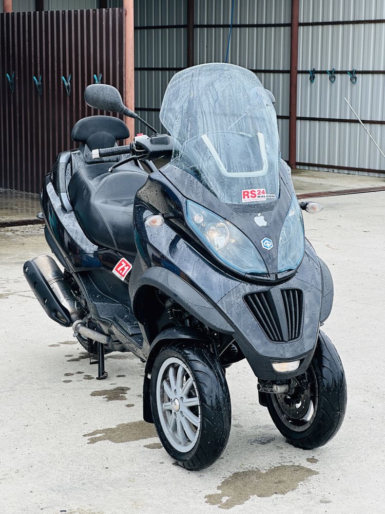 Vand/Schimb cu auto Piaggio mp3 400 LT categoria B