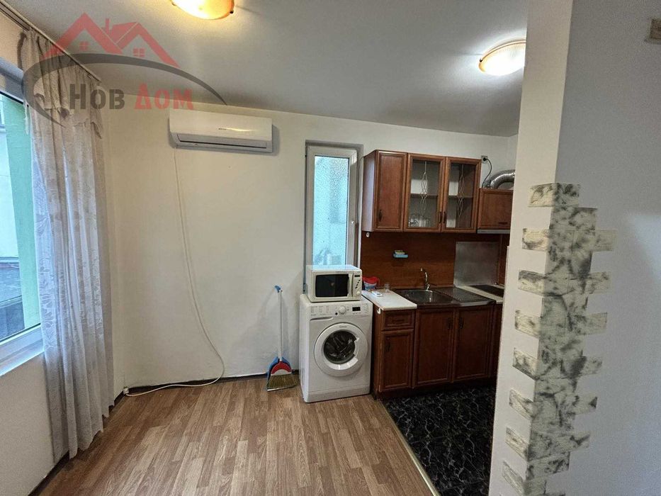 Продава се Двустаен апартамент в Велико Търново, Център - 71 кв.м за 1620 €/кв.м - Снимка #1