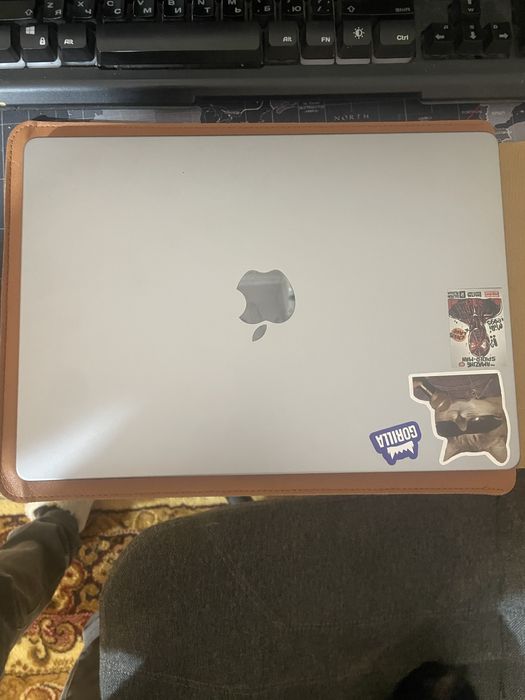 Macbook pro 14 М3 8/1t  750000