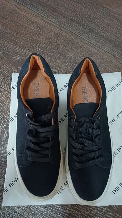 Продам кеды 40размер