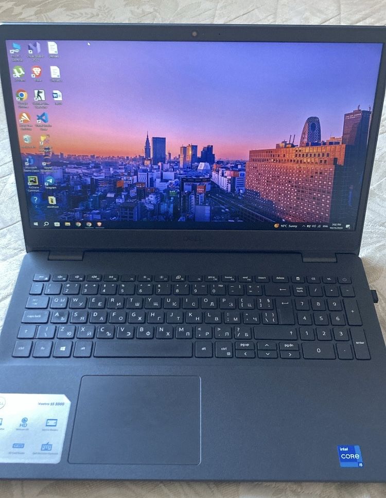 DELL Vostro 3000 лаптоп