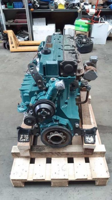 Motor reconditionat VOLVO D5D 83 kW at 2200 rpm