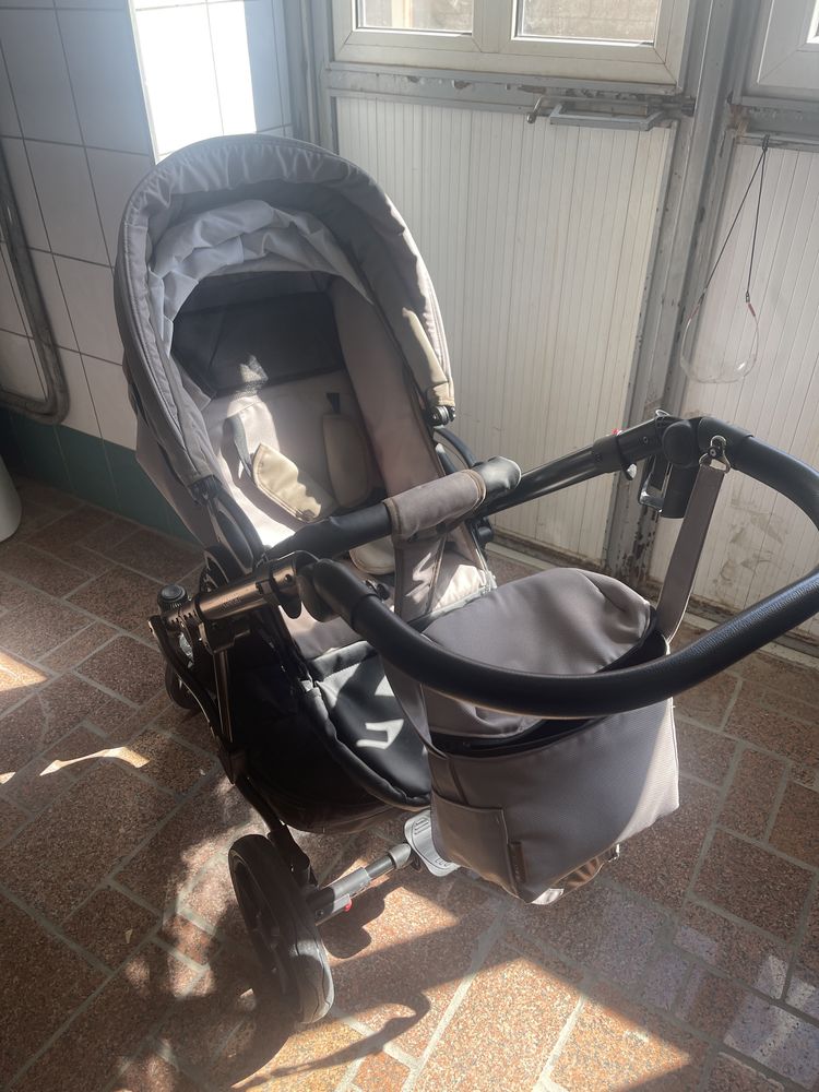 Коляска Pituso confort