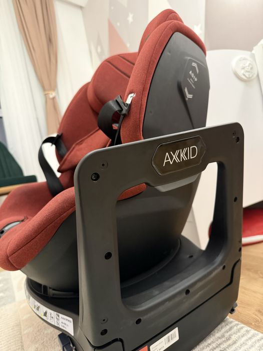 Детско столче за кола Axkid Spinkid