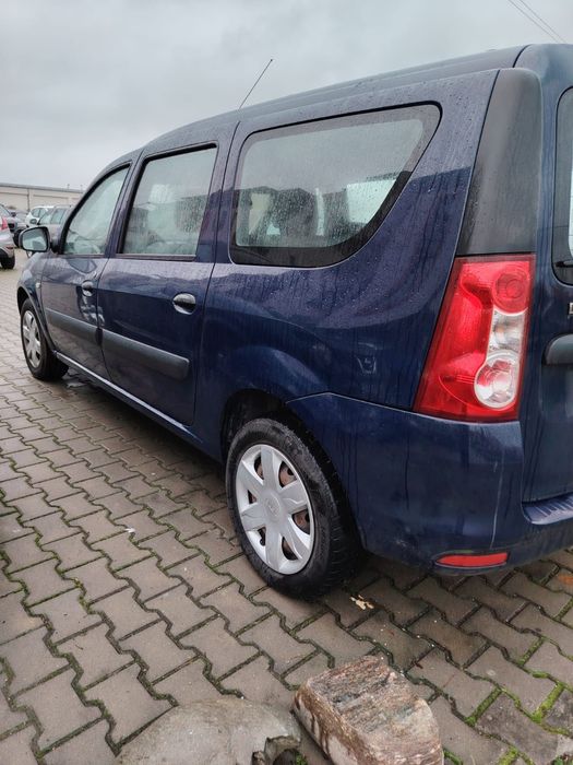 Vand Dacia Logan Mcv 1.6mpi/5 locuri /2011 euro5.