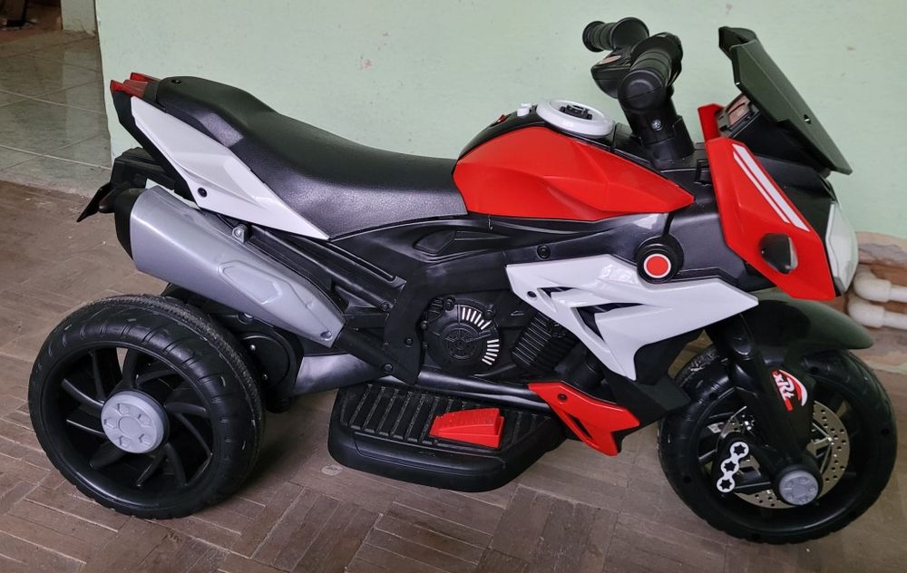 Motocicletă electrică