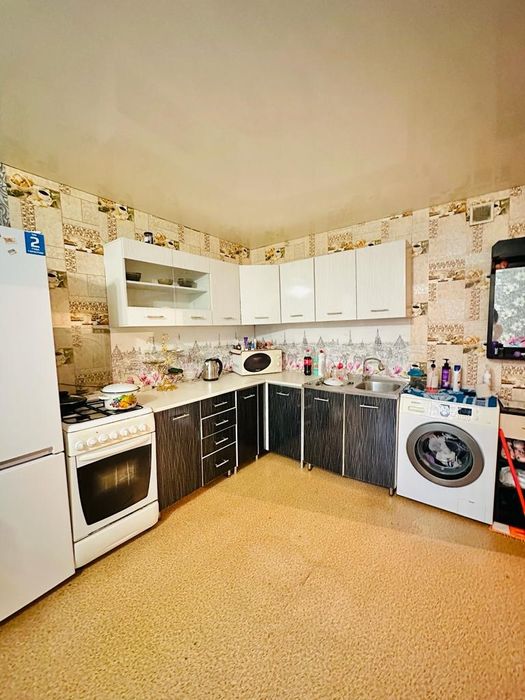 Продам квартиру в общежитии,  33 квадрата. Изюминка. 7700