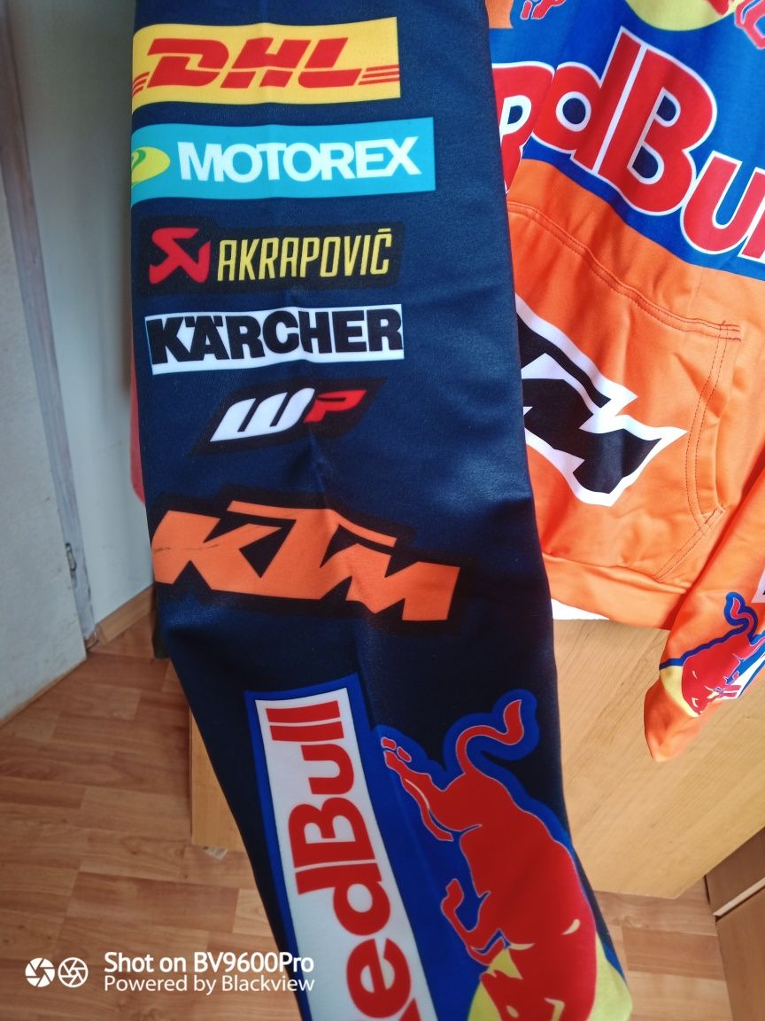 Суичъри на KTM FOX и ветровки с ципове няколко модела КТМ!!!