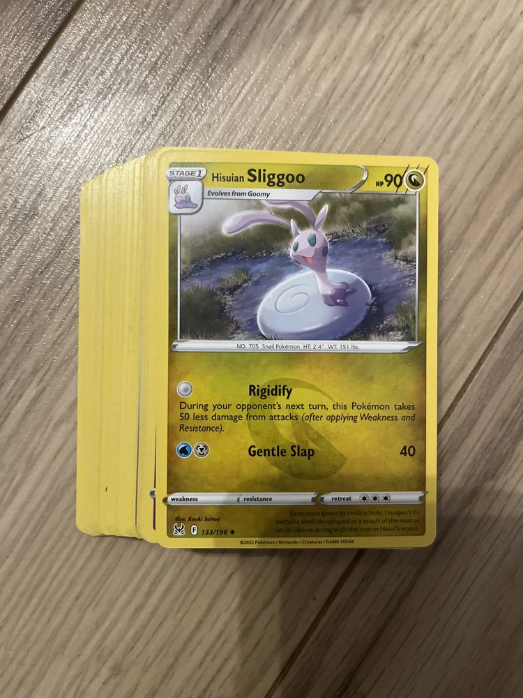 Vand 50 Cartonașe Pokemon (tip bulk) +15 Coduri pentru jocul digital