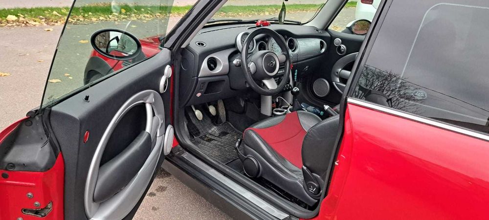 Mini cooper   1 6 benzina