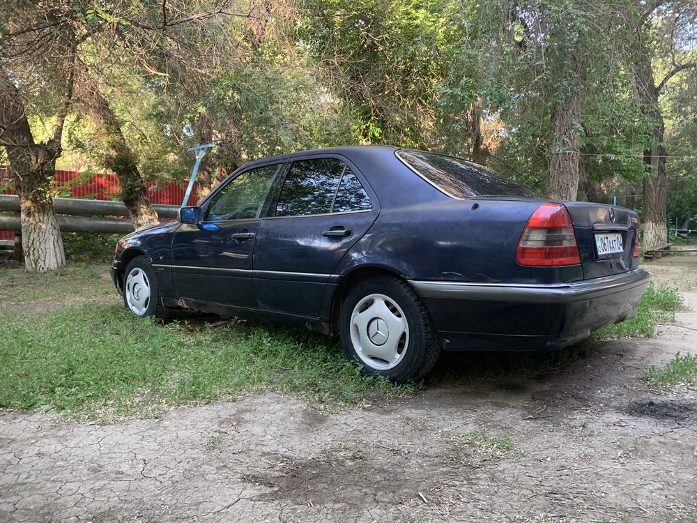 Продам мерс с 200