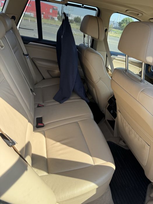 Autoturism BMX X5 2008.