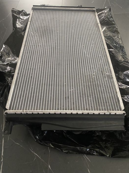 Чисто нов! Радиатор, охлаждане на двигателя за BMW F серия