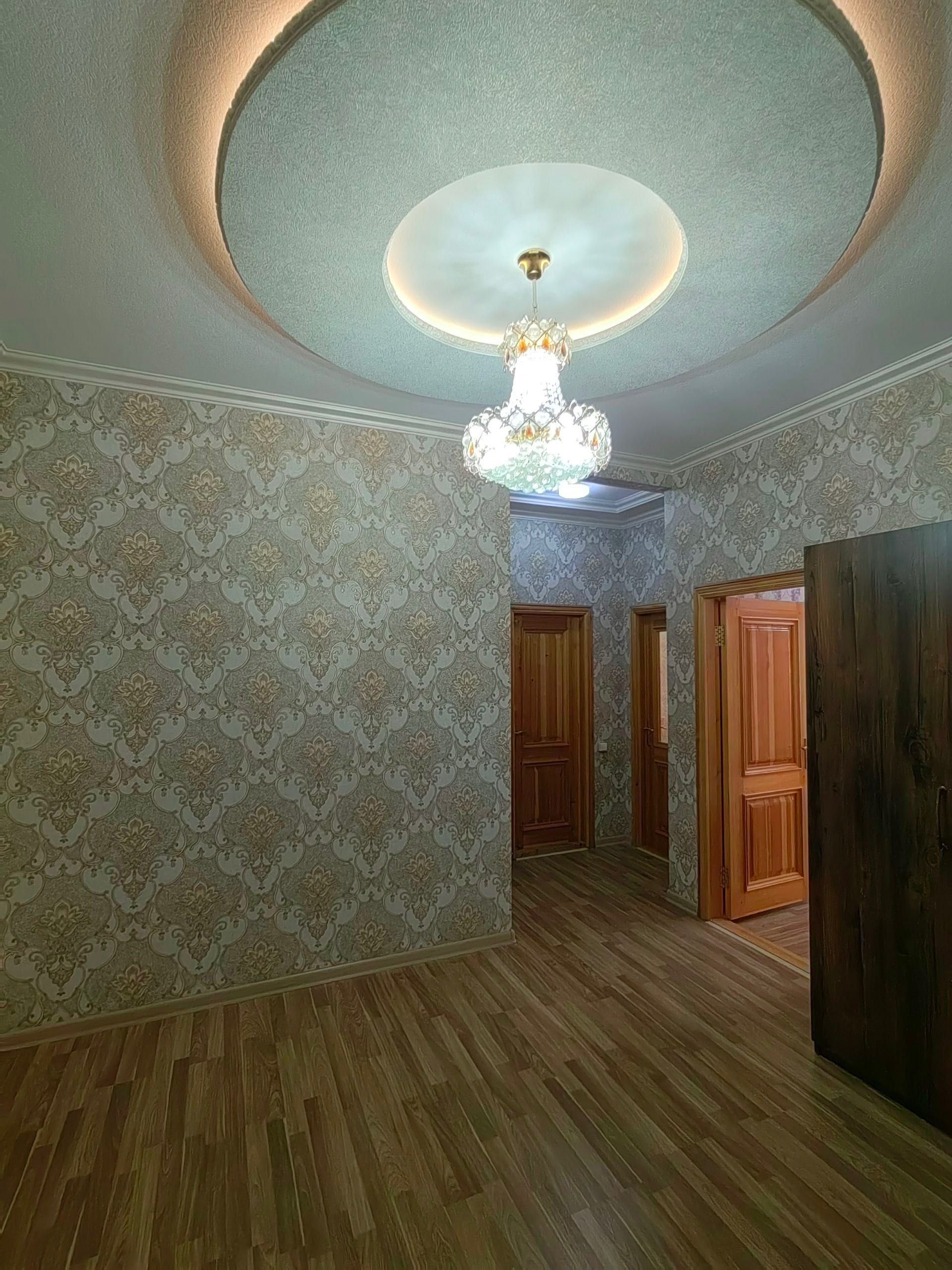 Продам 2 ком новостройку на Мархабо