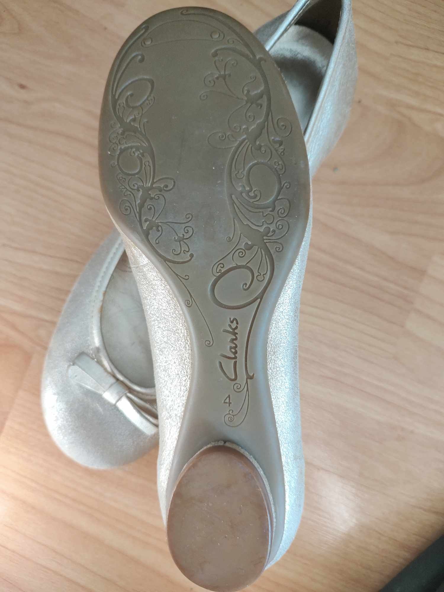 Детски обувки - балеринки Clarks - н.36 /умалени/