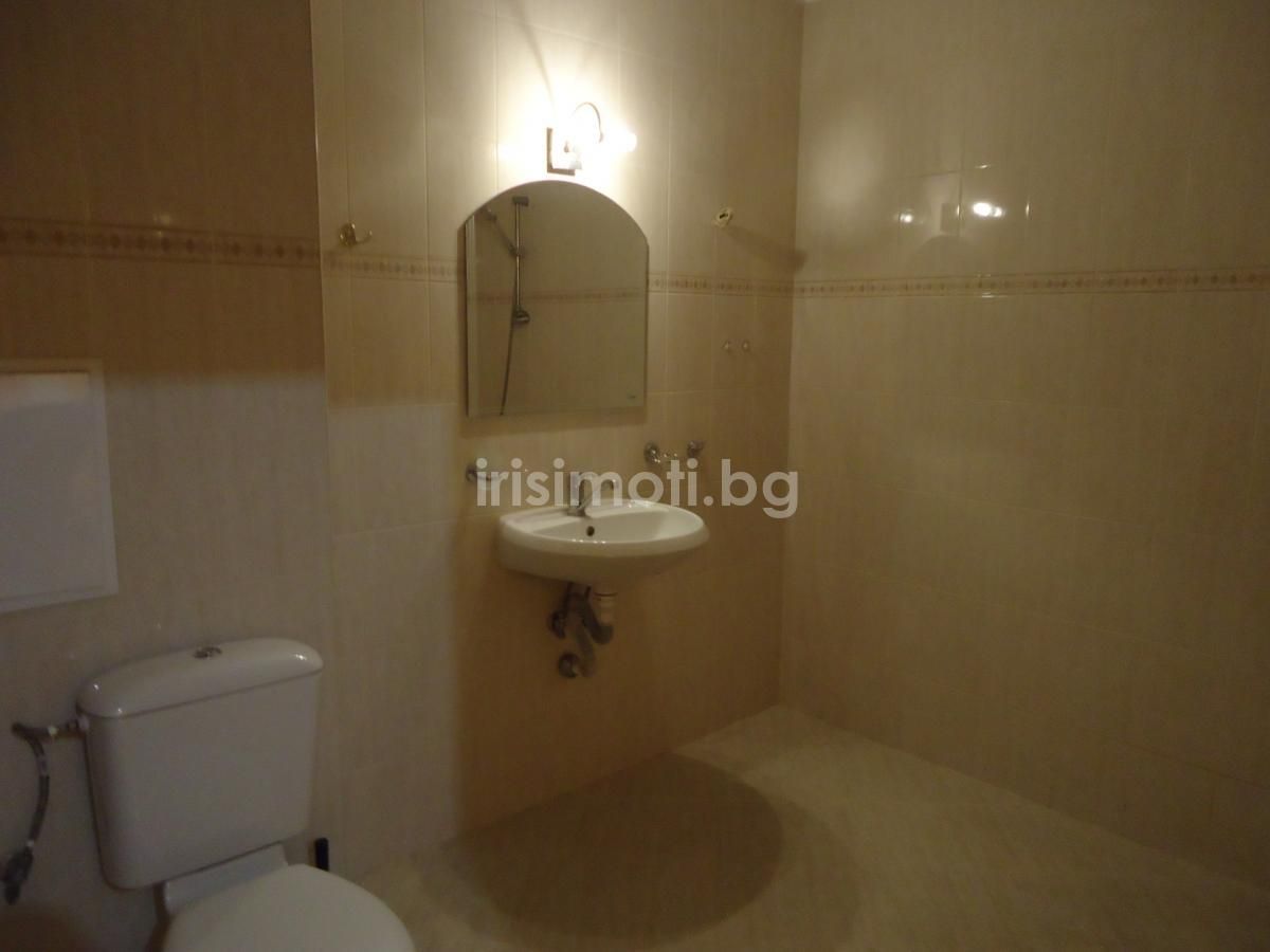 Дава се под наем Тристаен апартамент в София, Стрелбище - 120 кв.м за 770 € - Снимка #9