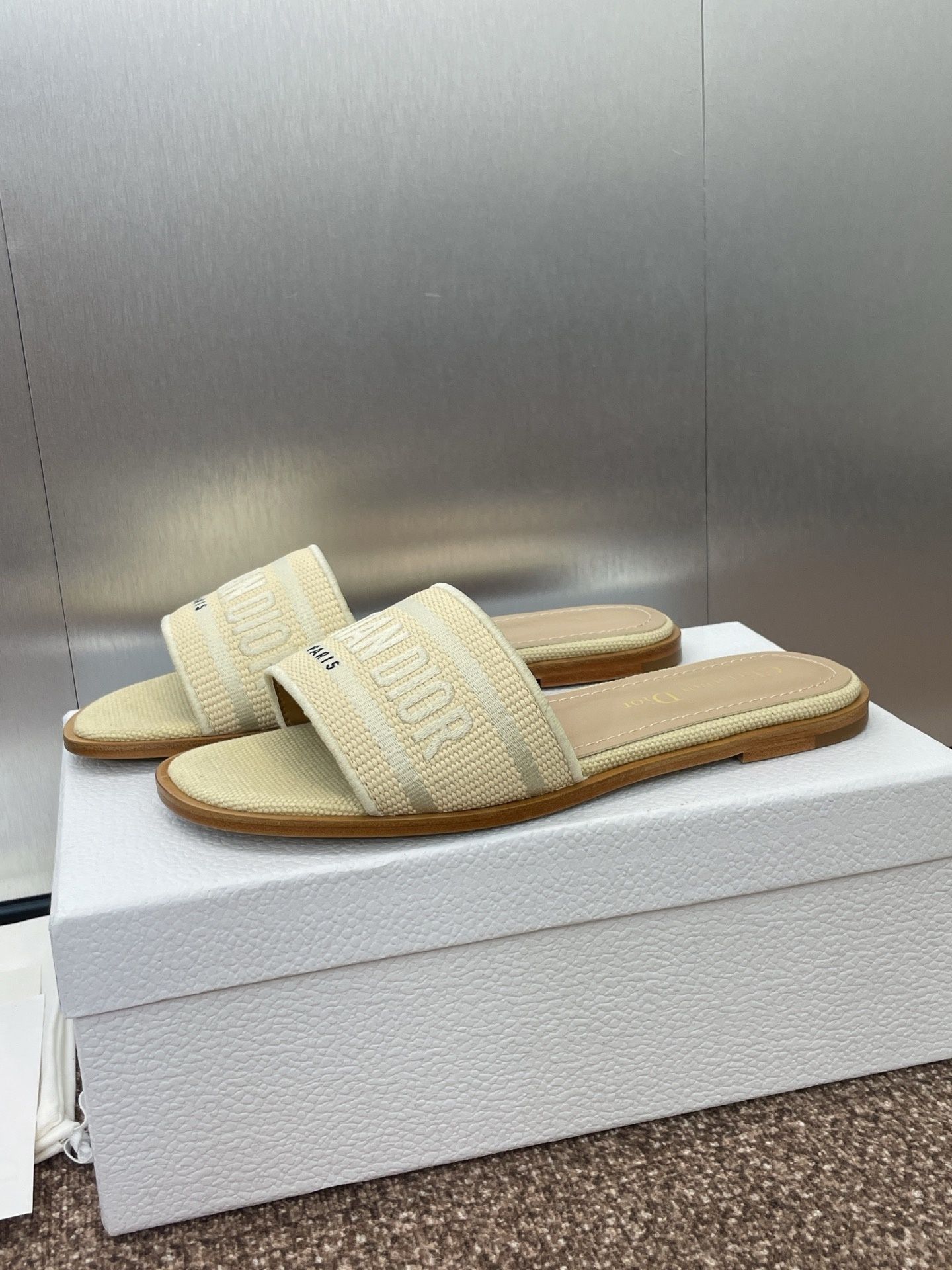 Papuci Christian Dior, tip Premium