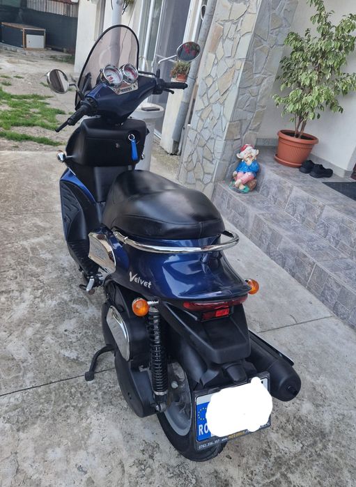 Scuter Benelli cu motor Yamaha, 11000km,inmatriculat, deosebit