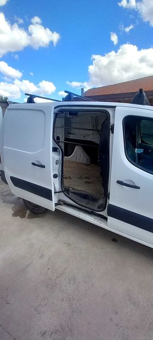 Vând peugeout partner 1,6 disel din 2009