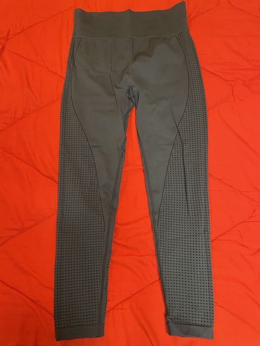 Клин - мека материя, стегнат