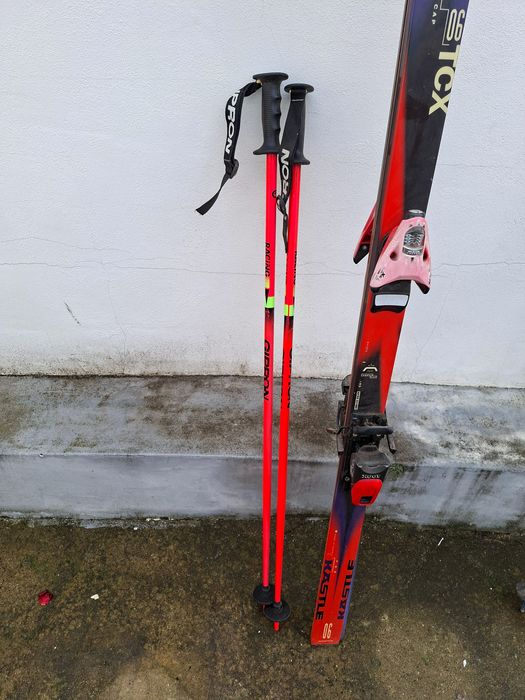 Schiuri și bețe de schiat