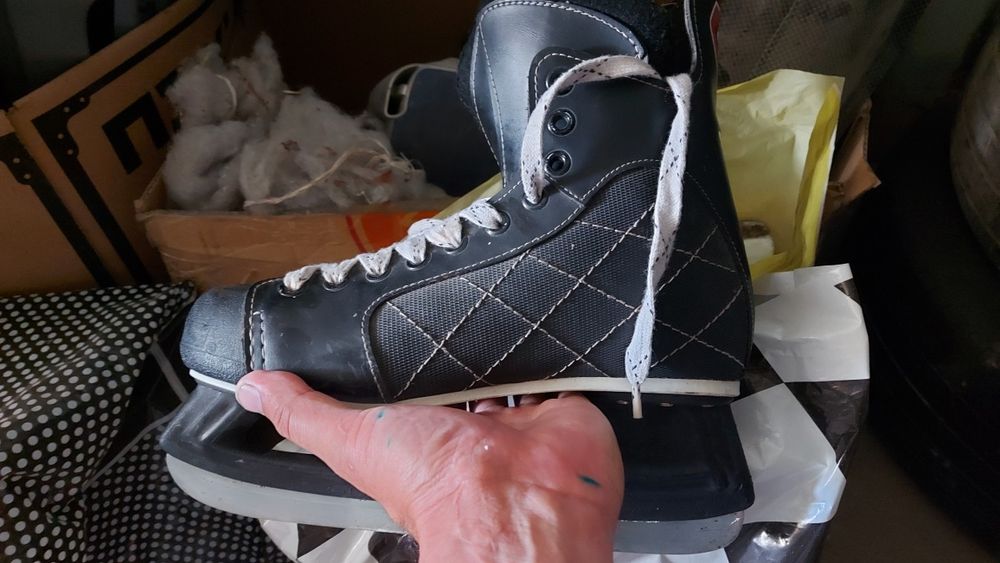 Коньки !!! Reebok !!!