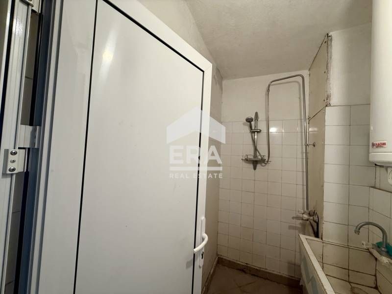 Тристаен апартамент в ж.к. Родина 1