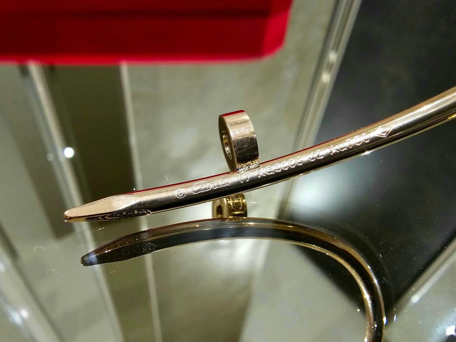 CARTIER Nail Juste un Clou Small Thin Rose Gold Diamonds Гривна Пирон