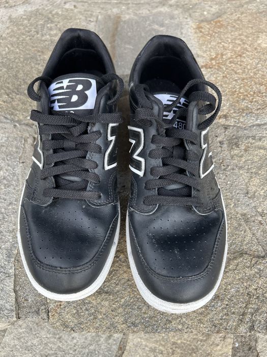 Обувки на марката New balance