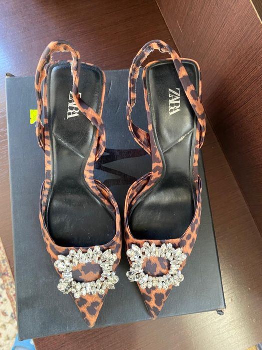 Женские туфли от Zara