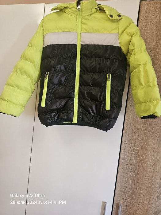 Яке Пролетно/ Есенно със Сваляща се Качулка