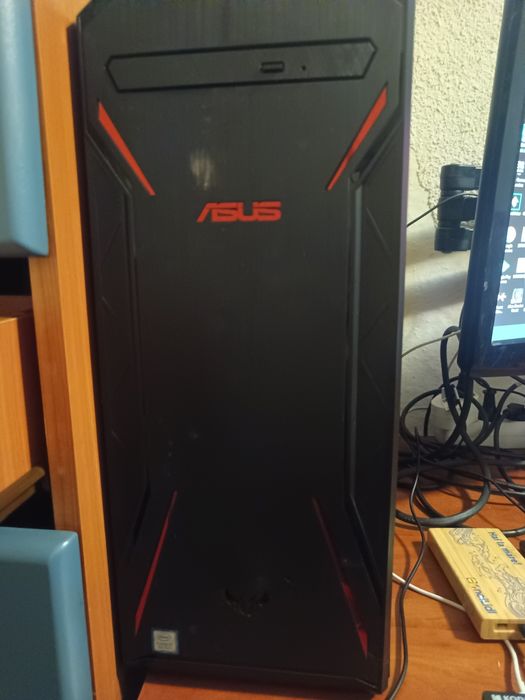 Calculator Școală/Office/Gaming ușor, Ryzen 5 PRO 3400G 16 GB RAM SSD