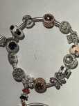 Bratari originale Pandora cu charmuri originale Pandora