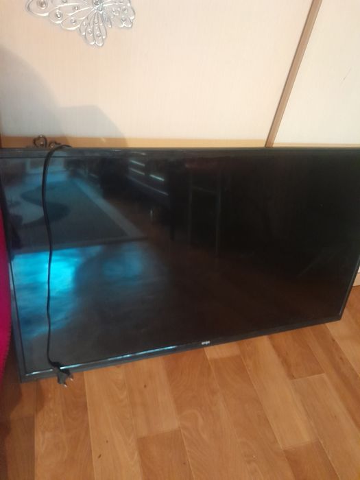 Телевизор ЖК 109см