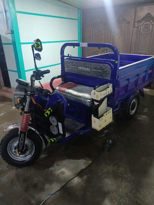 Срочно продаю электроскутер.