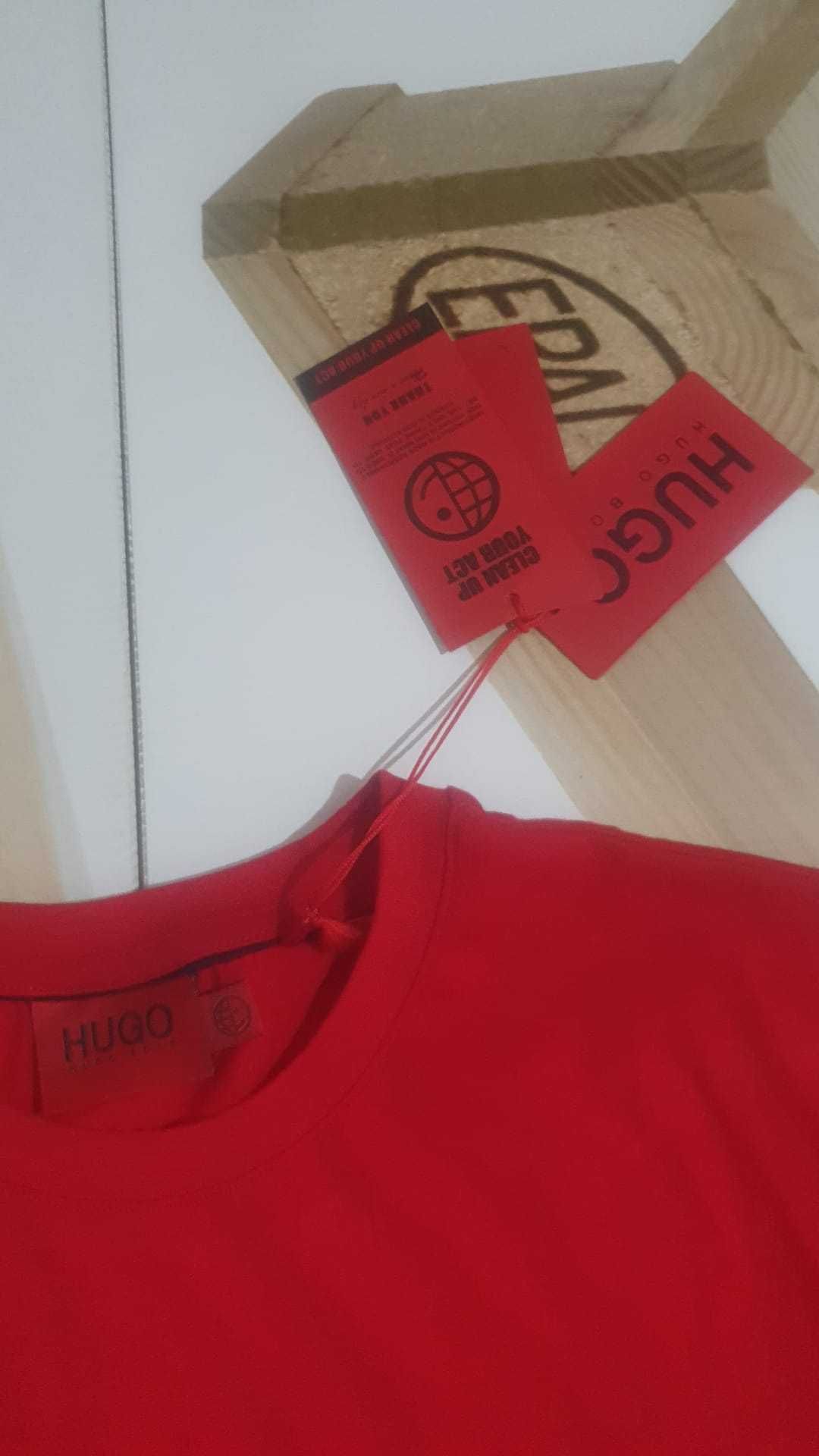 Vand tricou barbati Hugo Boss masura S original nou cu eticheta.