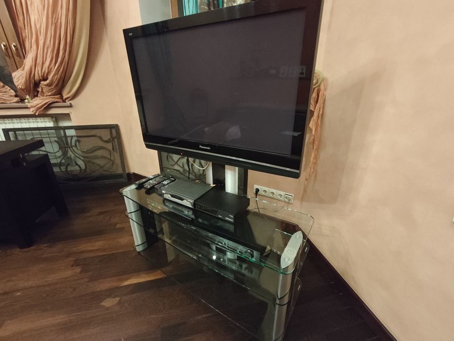Телевизор Panasonic 42 дюйма