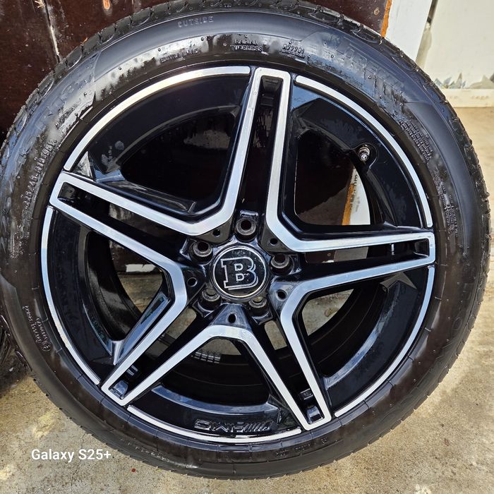 Jante mercedes AMG R18 CU Anvelope vara PIRELII