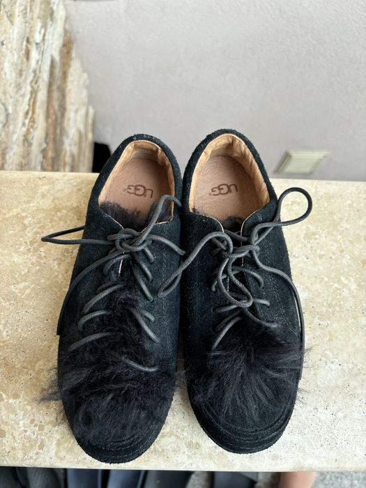 Pantofi piele UGG