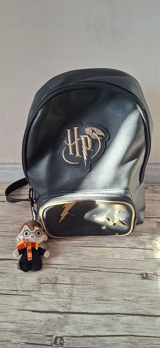 Черна раница и ключодържател на Хари Потър / Harry Potter