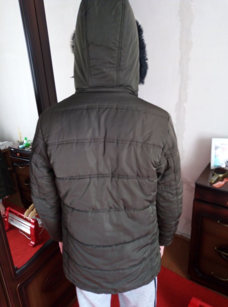 Куртка подрастковая,42размер,Пекин орегинал, в отличном состоянии
