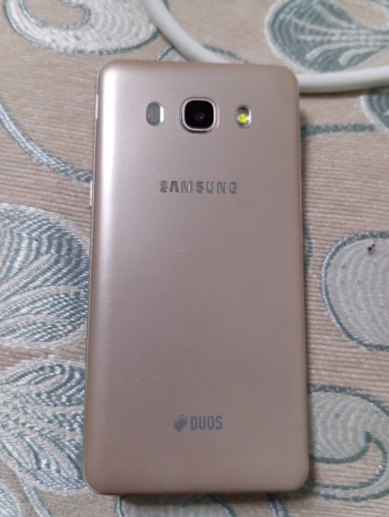 Продам Samsung j5