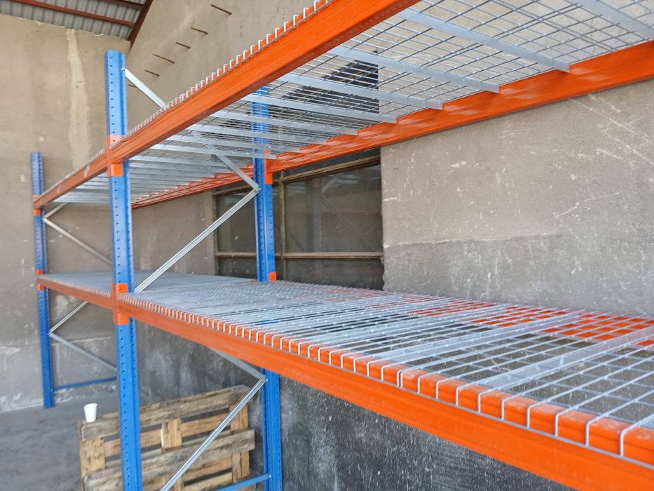 Rafturi metalice industriale