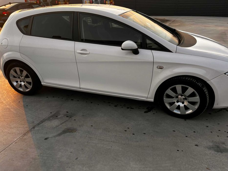 Seat Leon 1.8 Benzină – „Albă ca Zăpada” își caută o nouă casă!