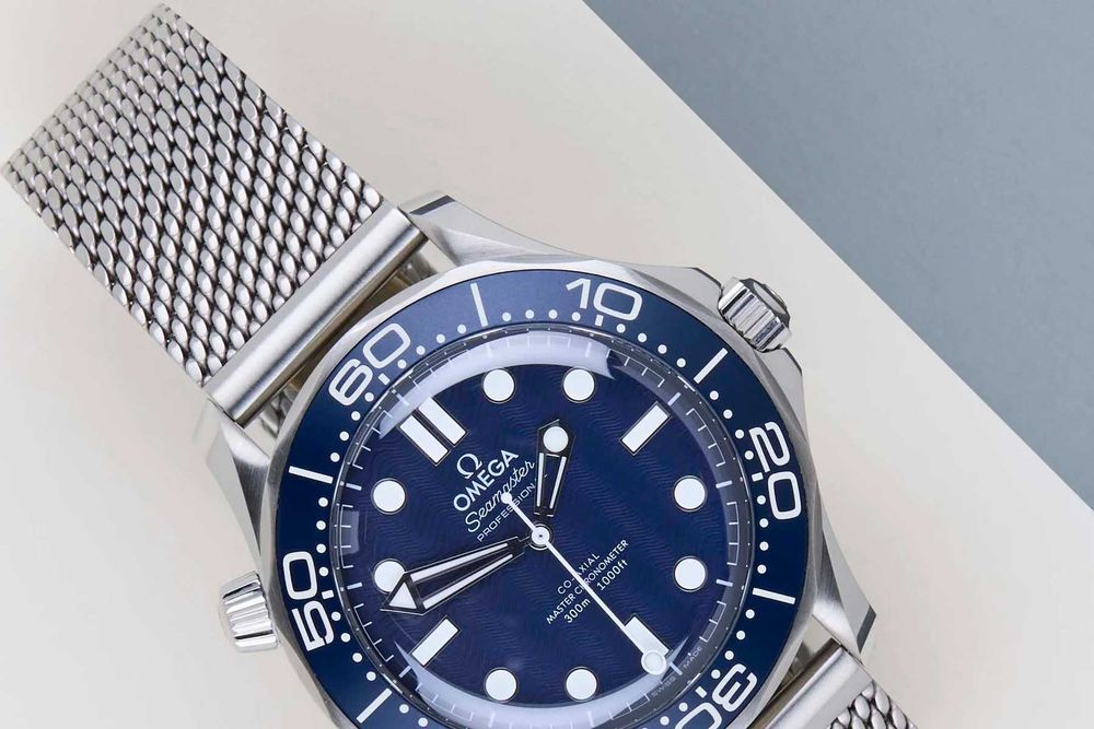 Omega Seamaster Diver 300M “Blue Wave – James Bond” – 41 mm